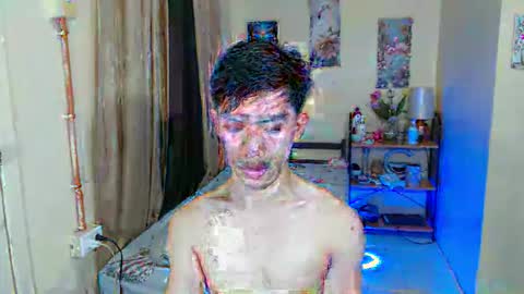 Snapshot of clyde_twinkx chatting on April 8, 1:27 am clyde_twinkx online show from April 8, 1:27 am