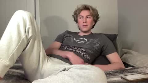 Clyde Austin online show from October 18, 2:47 am