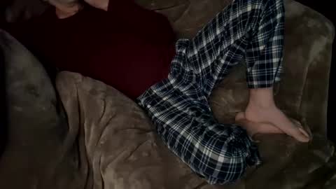 clydeninethousand online show from October 13, 12:49 pm