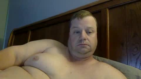 Snapshot of cmachen chatting on December 8, 5:01 pm cmachen online show from December 8, 5:01 pm