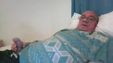 Snapshot of cock9635 chatting on December 15, 9:24 am cock9635 online show from December 15, 9:24 am