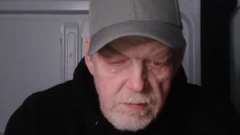 Snapshot of cockreadynow4u chatting on January 13, 3:34 am cockreadynow4u online show from January 13, 3:34 am