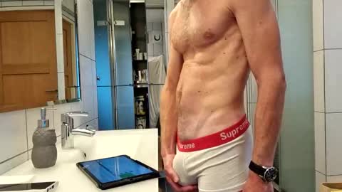 Cockvantage online show from September 9, 4:50 pm