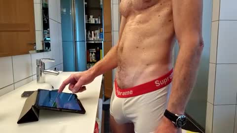 Cockvantage online show from October 26, 2:34 pm