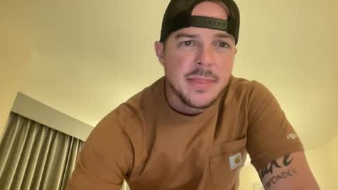 Snapshot of cockyathlete69 chatting on January 15, 3:33 am cockyathlete69 online show from January 15, 3:33 am