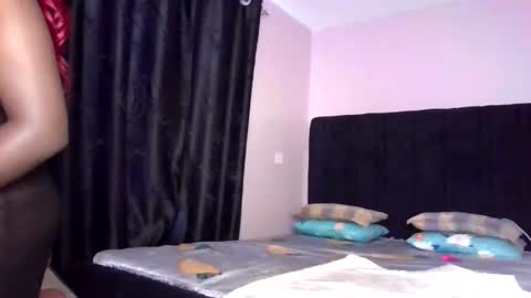 Snapshot of cocoalush_20 chatting on June 9, 7:09 am CocoaLush 20 online show from June 9, 7:09 am