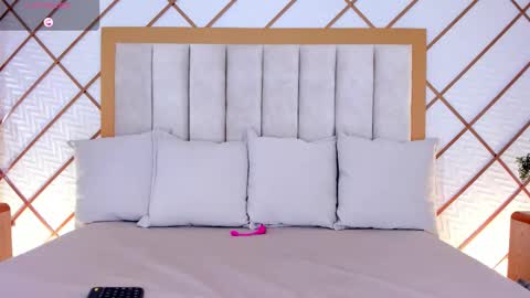    online show from March 11, 11:38 am