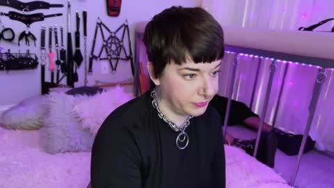 Snapshot of cocodeville chatting on March 11, 6:52 pm Coco Deville online show from March 11, 6:52 pm