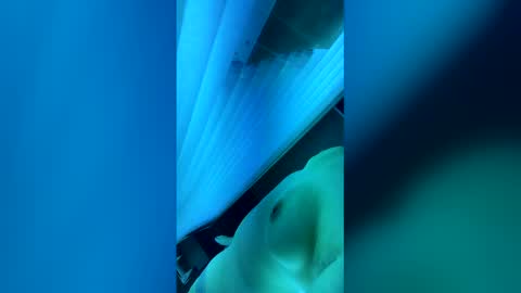 Snapshot of cocokisses333 chatting on April 8, 10:21 pm cocokisses333 online show from April 8, 10:21 pm