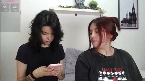 Phia And Luna online show from November 8, 4:23 am