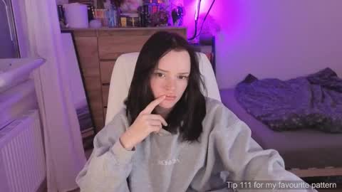 Olivia online show from March 4, 8:59 pm