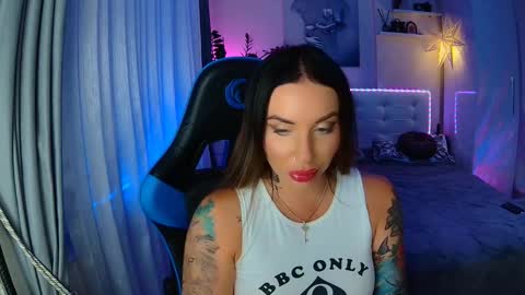 Ur goddess Nikki online show from October 6, 10:56 am