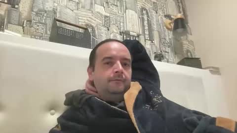 colambus555 online show from October 8, 7:44 pm