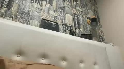 colambus555 online show from December 21, 7:04 am