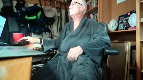 colchuck online show from June 17, 1:23 pm