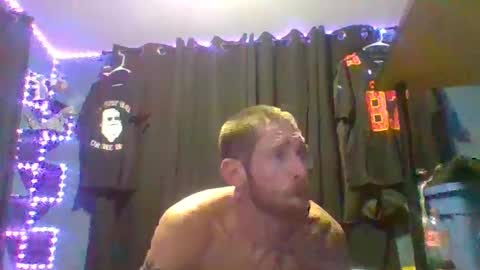 colevan2390 online show from December 5, 3:15 am