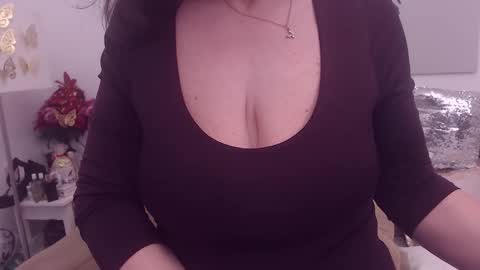 Maddison online show from March 17, 5:05 pm