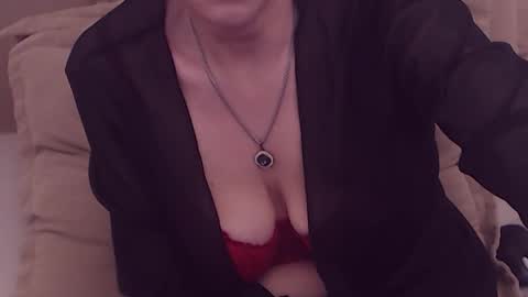 Maddison online show from April 27, 2:53 am