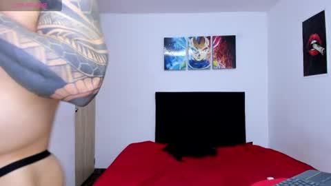 college_muscle_ass online show from July 7, 3:09 am