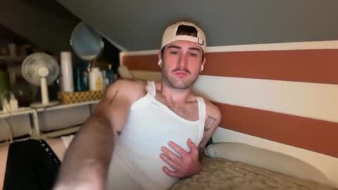 collegeboy417 online show from December 22, 4:09 am