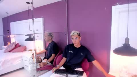 COLLEMAN online show from January 22, 11:45 am