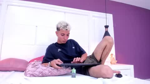 COLLEMAN online show from January 22, 5:49 pm