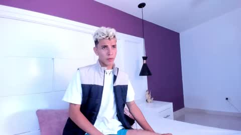 COLLEMAN online show from January 25, 6:13 pm