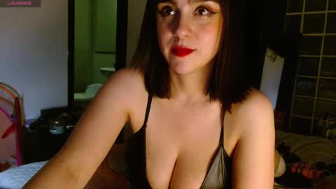 Snapshot of collette_beaufoy chatting on February 11, 6:19 am Collette online show from February 11, 6:19 am