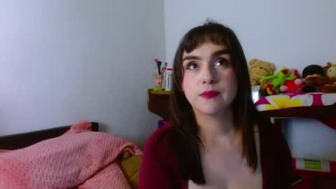 Snapshot of collette_beaufoy chatting on June 23, 6:33 am Collette online show from June 23, 6:33 am