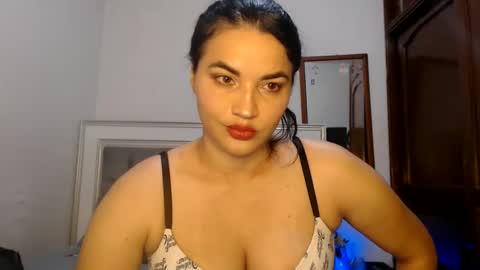 Snapshot of colombi4spice chatting on December 1, 5:13 pm viviana online show from December 1, 5:13 pm