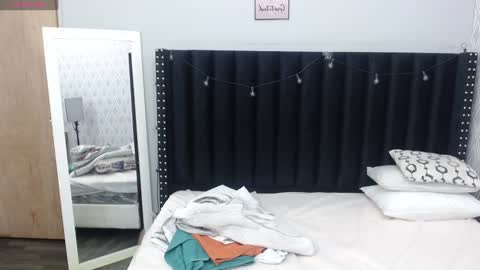  GRETCHEN  online show from January 11, 12:29 pm