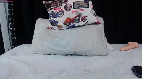  GRETCHEN  online show from January 11, 3:31 pm