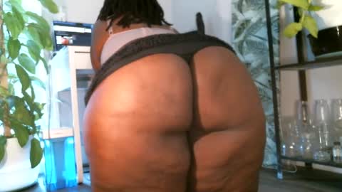 Noni online show from February 26, 1:41 pm