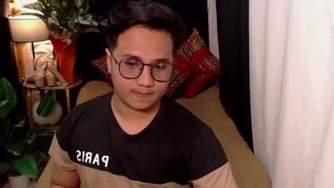 Snapshot of colossalboy chatting on January 9, 11:36 am Sunny online show from January 9, 11:36 am