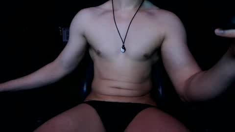 colossaltitann online show from June 21, 7:44 am