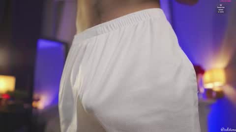 colstorw_ online show from February 17, 10:34 am