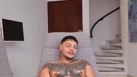 Jhoan online show from March 1, 10:56 pm