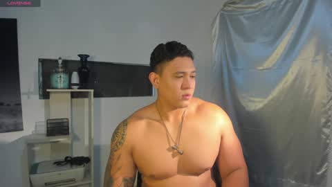 coltonmassif_ online show from December 15, 11:45 am