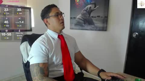 coltonmassif_ online show from October 21, 7:14 pm