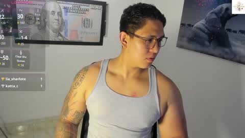 coltonmassif_ online show from November 9, 1:04 am