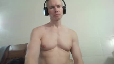 comecontrol online show from October 29, 3:09 am