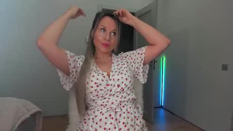 Alice online show from October 19, 3:45 pm