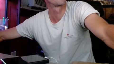 Nelson or ComicKing and sometime Peachy143 online show from October 8, 11:46 pm