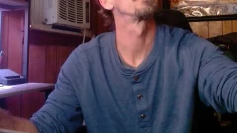 Snapshot of comic_king27 chatting on March 2, 2:47 am Nelson or ComicKing and sometime Peachy143 online show from March 2, 2:47 am