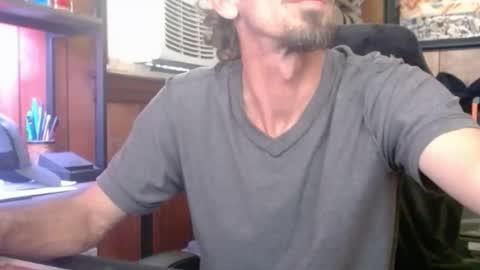Snapshot of comic_king27 chatting on March 21, 4:43 pm Nelson or ComicKing and sometime Peachy143 online show from March 21, 4:43 pm