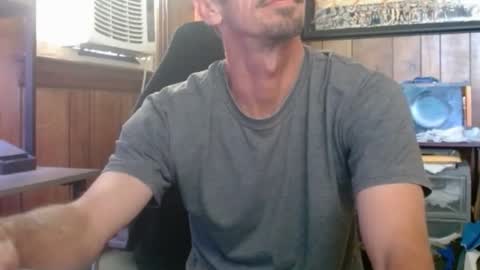 Snapshot of comic_king27 chatting on April 20, 8:10 pm Nelson or ComicKing and sometime Peachy143 online show from April 20, 8:10 pm