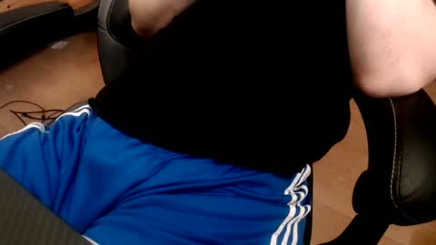 Snapshot of commanderchip chatting on February 16, 1:38 pm commanderchip online show from February 16, 1:38 pm