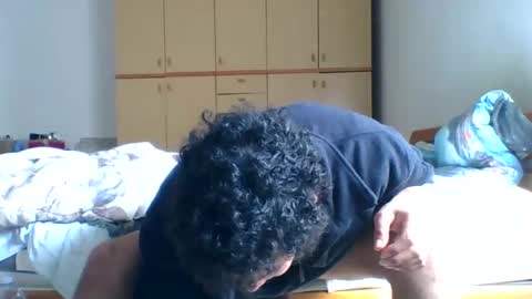 Snapshot of comobailamioso chatting on March 2, 11:50 am comobailamioso online show from March 2, 11:50 am