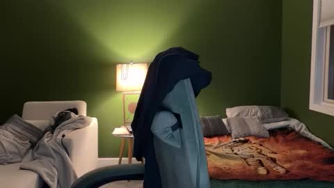 Snapshot of concentralized chatting on December 16, 12:48 am Matt online show from December 16, 12:48 am