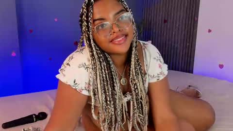 Snapshot of conielaurenth chatting on February 18, 2:16 am conielaurenth online show from February 18, 2:16 am